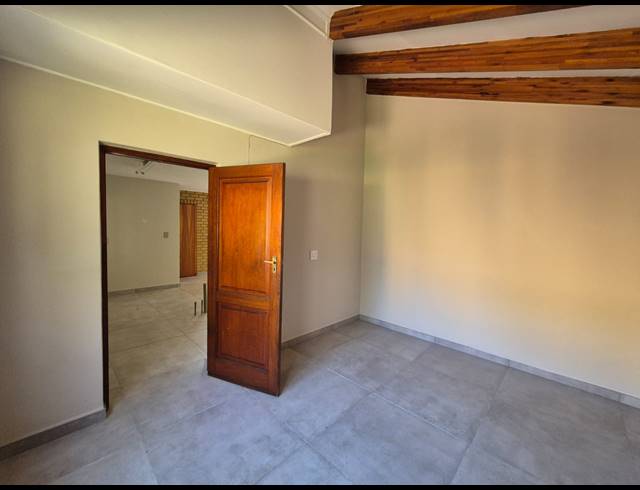 5 BEDROOM HOUSE FOR SALE IN VANDERBIJLPARK SW 5